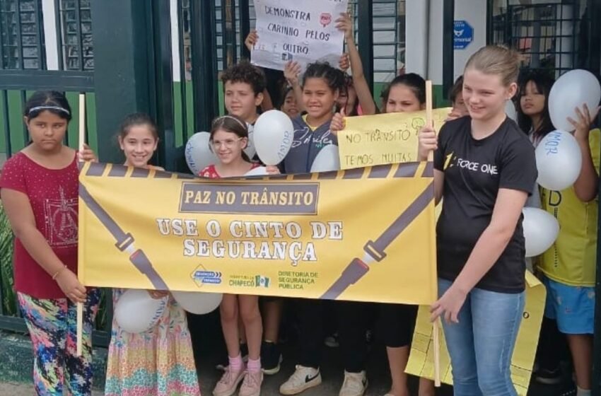 Polícia Civil de Chapecó participa de ação educativa na Semana Nacional do Trânsito