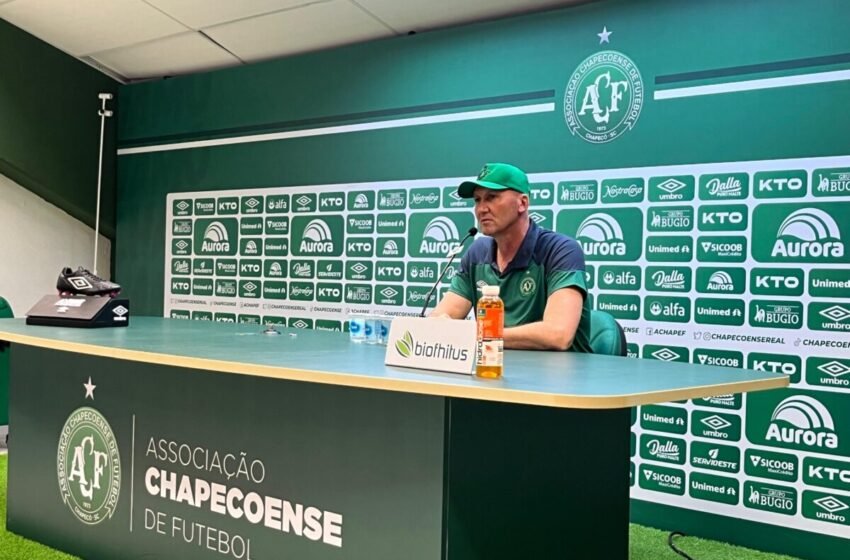 Chapecoense se prepara para confronto decisivo contra o Santos na Arena Condá