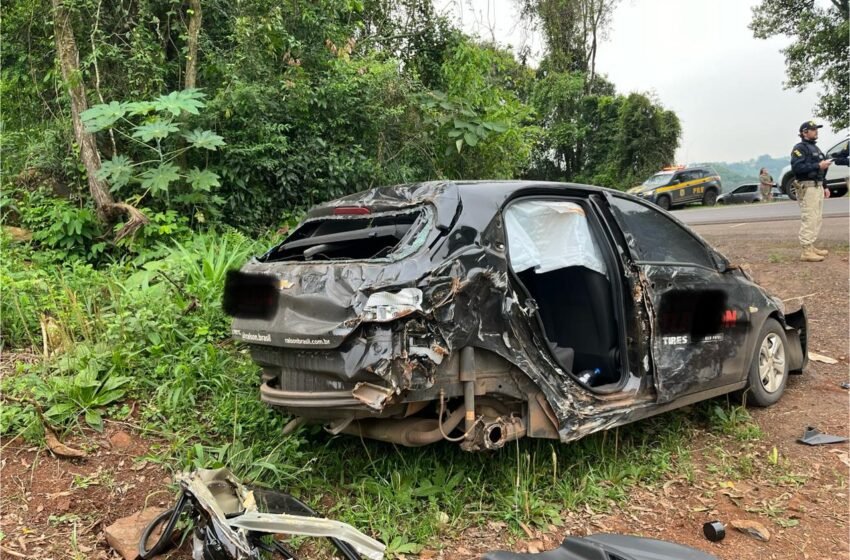 Colisão entre dois veículos deixa dois feridos na BR-158