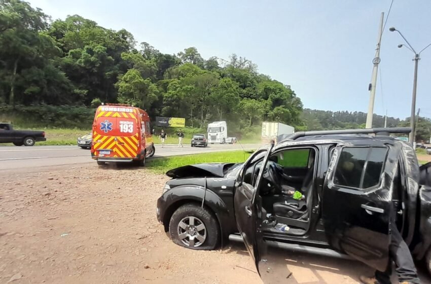 Capotamento na BR-282 resulta em uma vítima com suspeita de fratura