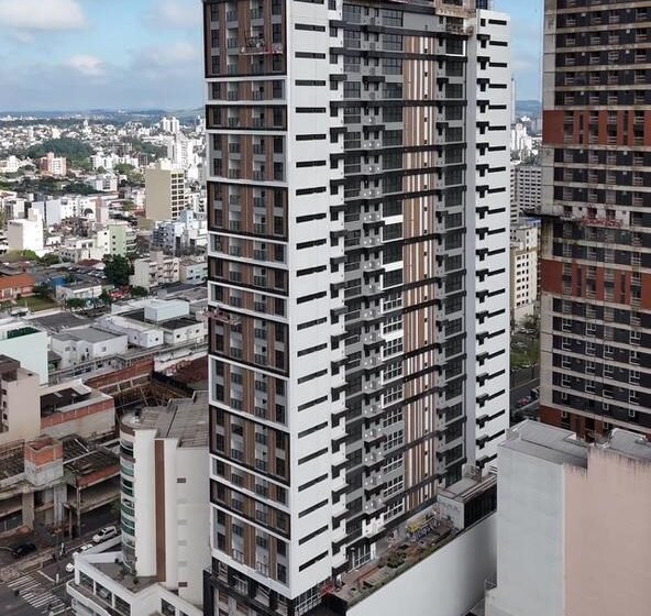 Corrida Vertical Z Convivence acontece pela primeira vez em Chapecó