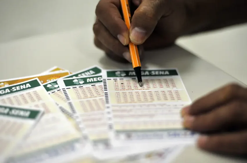 Mega-Sena acumula e prêmio pode chegar a R$ 55 milhões na quinta-feira