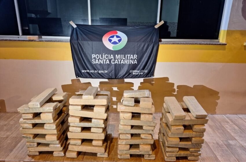 Mãe e filho são presos na SC-155 em Bom Jesus com mais de 65 quilos de maconha