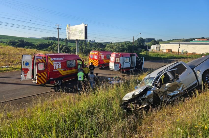 Grave acidente na BR-282 deixa uma vítima fatal e quatro feridos em Cordilheira Alta