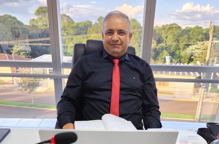 Líder de governo, Valdecir Pinheiro, esclarece questionamentos durante sessão da Câmara de Vereadores de Faxinal dos Guedes