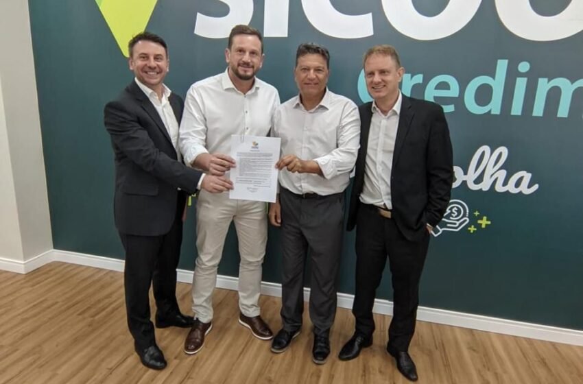 Prefeito Jader Danielli participa de lançamento de programa contra a corrupção
