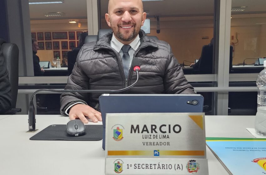 Vereador Márcio de Lima destaca obras, apoio aos idosos e importância da tecnologia em sessão da Câmara