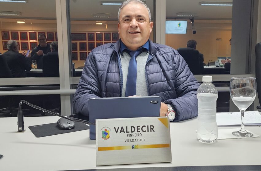  Vereador Valdecir Pinheiro destaca obras, eventos e melhorias em Faxinal dos Guedes durante sessão