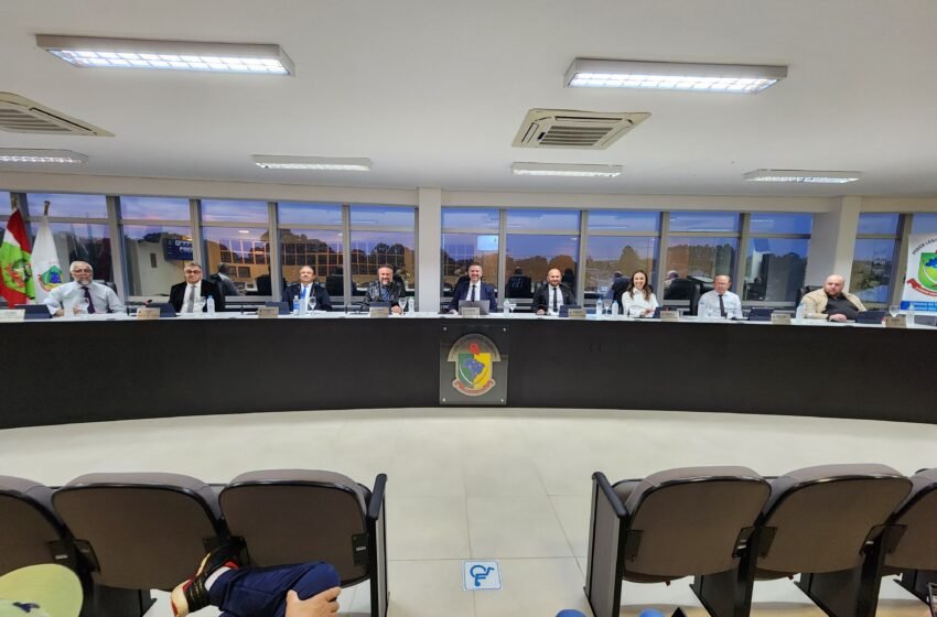  Confira o que foi votado pela Câmara de Vereadores de Faxinal dos Guedes durante sessão desta segunda-feira (08)