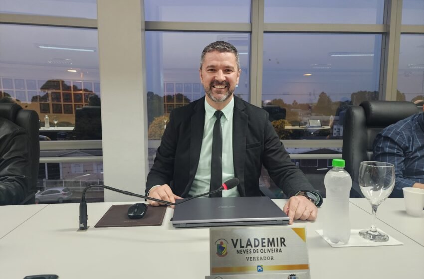  Presidente do legislativo destaca avanços em projetos e defende valores durante sessão da câmara