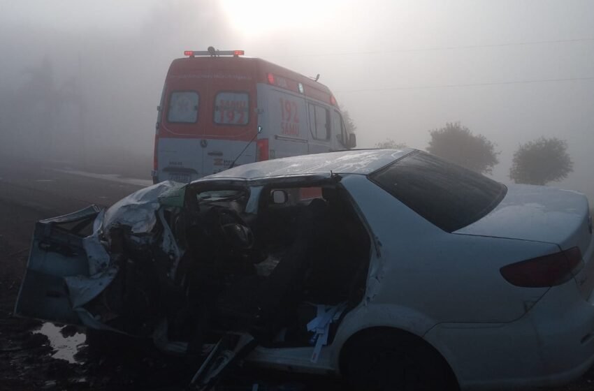  Bombeiros atendem acidente na cidade de Descanso