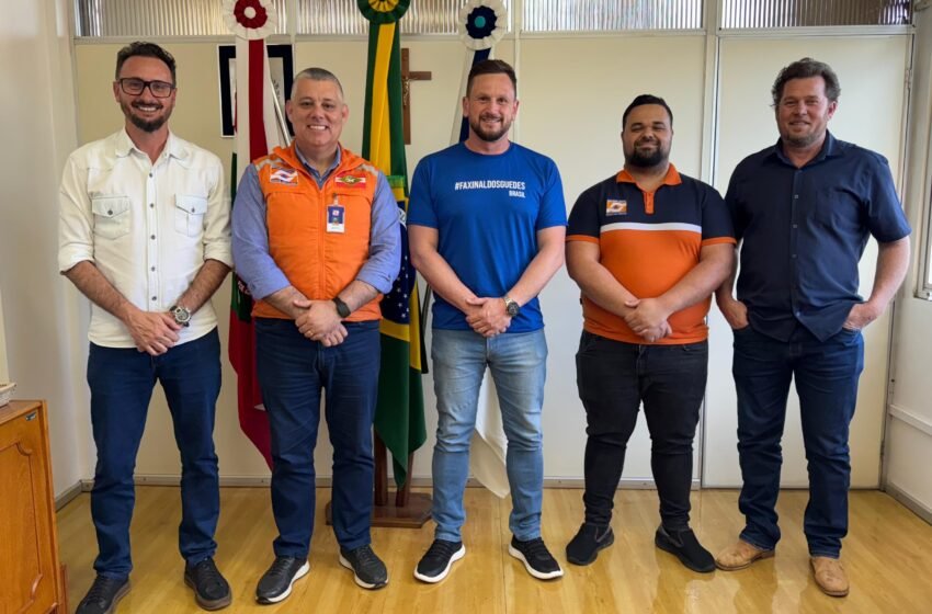  Faxinal dos Guedes assina decreto que aprova plano de contingência para desastres naturais