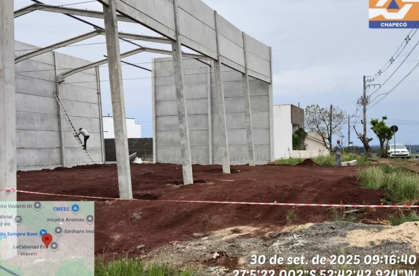  Temporal com rajadas de vento provoca destelhamentos e danos estruturais em Chapecó