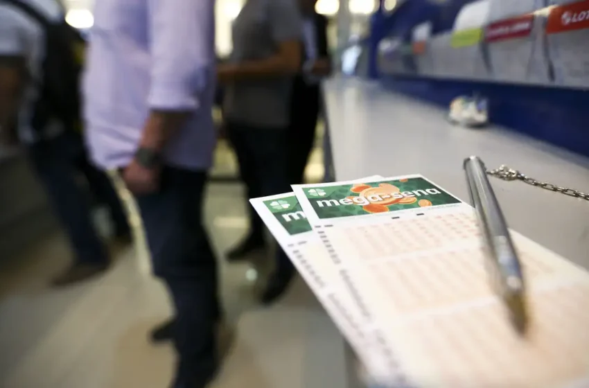  Mega-Sena acumula e prêmio principal vai para R$ 12 milhões