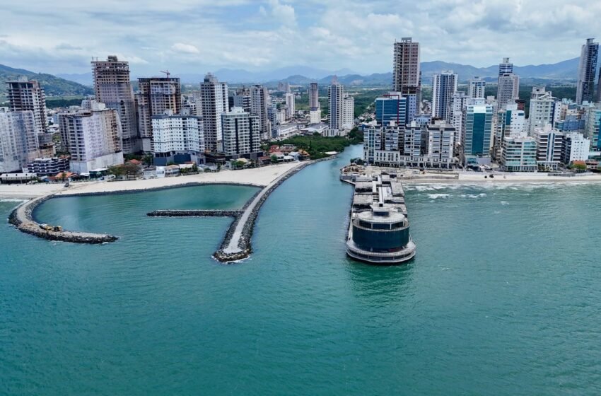  Píer Oporto abre centenas de vagas de emprego em Itapema