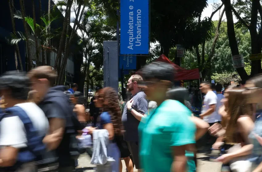  Abstenção no primeiro dia do Enem 2025 chegou a 27%