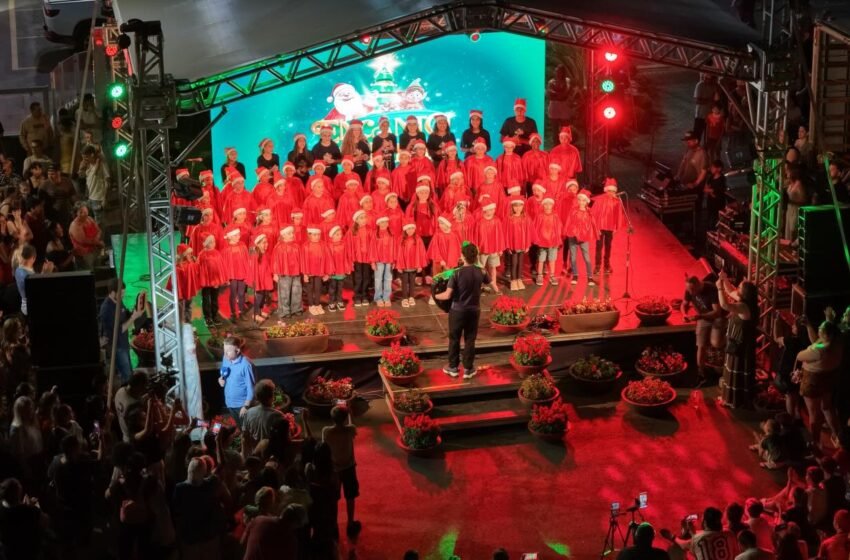  Xanxerê celebra abertura do Natal 2025 com grande público no Ecoparque