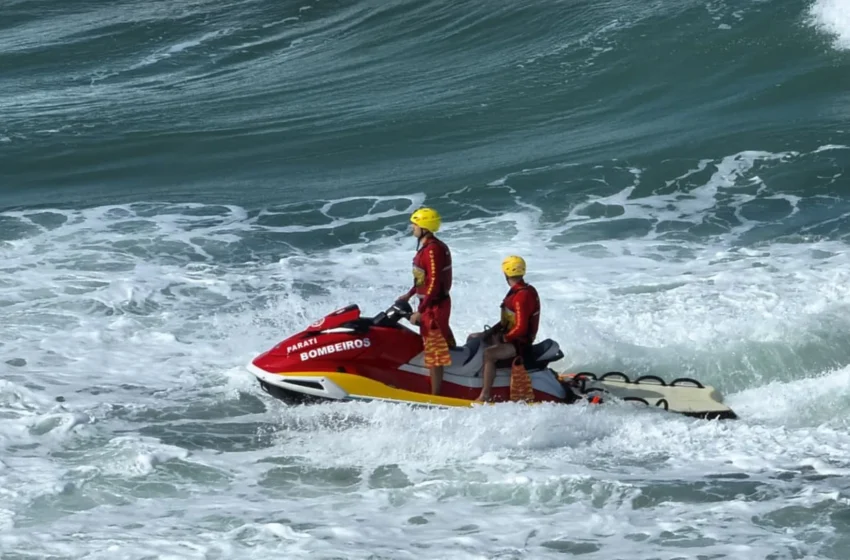  Corpo é resgatado no mar após sete dias de buscas em Governador Celso Ramos